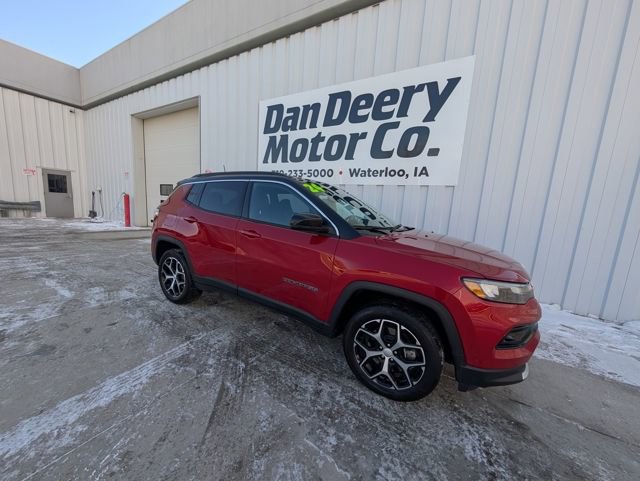 Used 2024 Jeep Compass Limited image 34