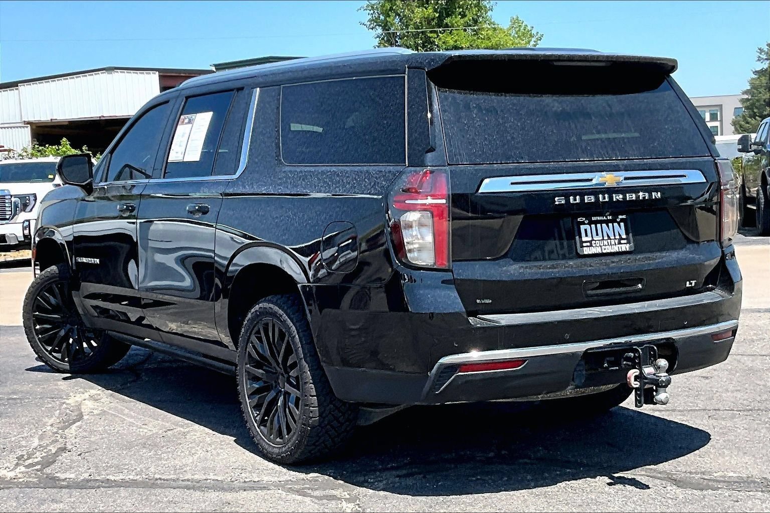 Used 2022 Chevrolet Suburban LT AWD/4WD image 11