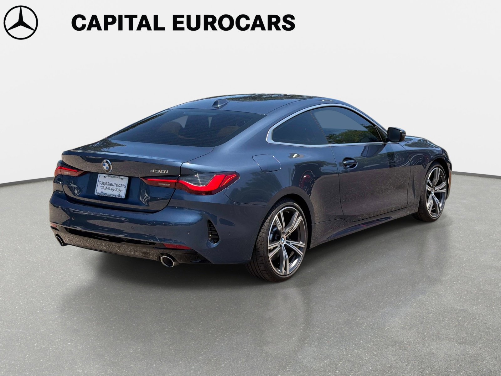 Used 2024 BMW 430i Coupe w/ Convenience Package RWD image 5