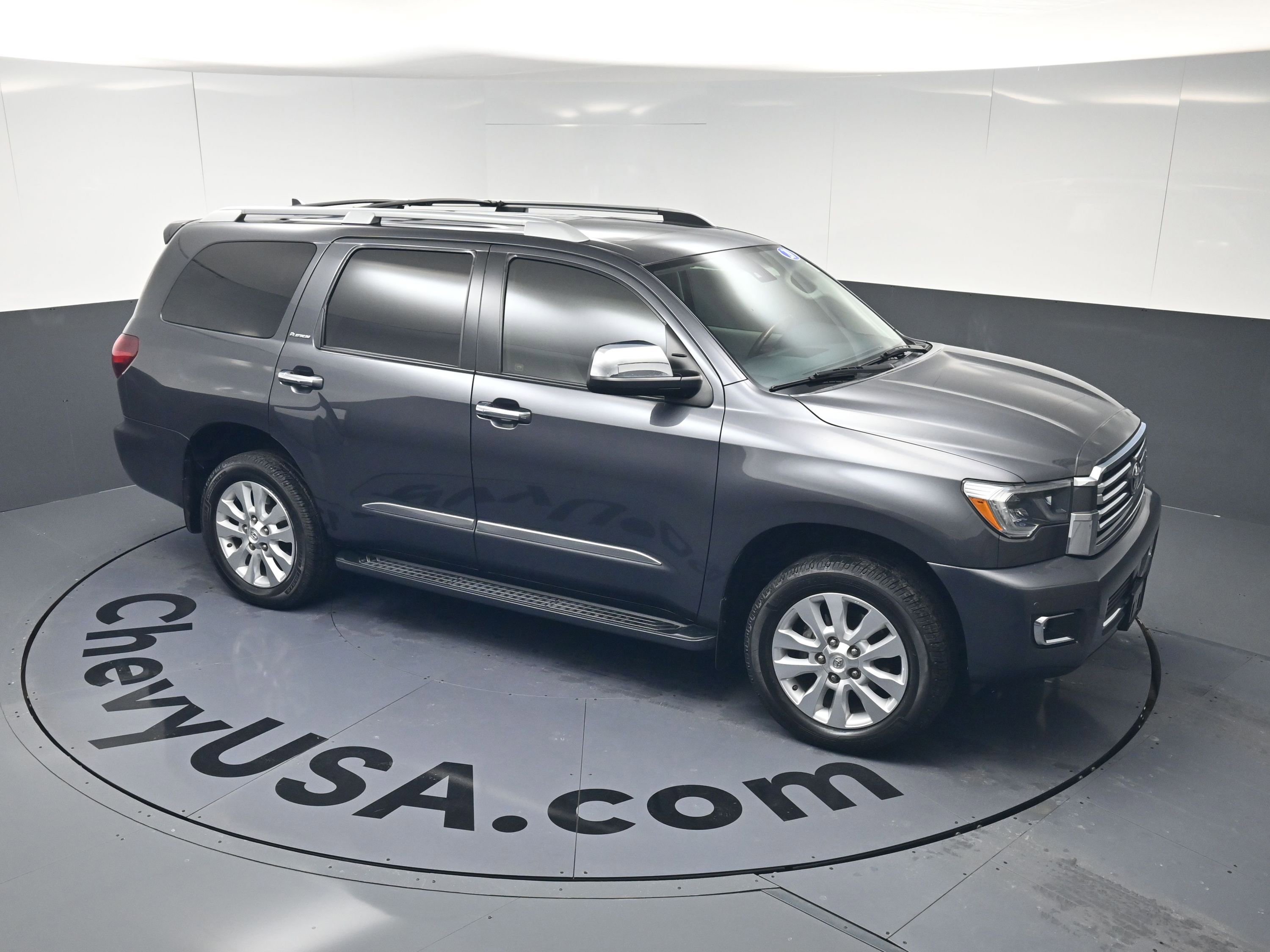 Used 2020 Toyota Sequoia Platinum image 32