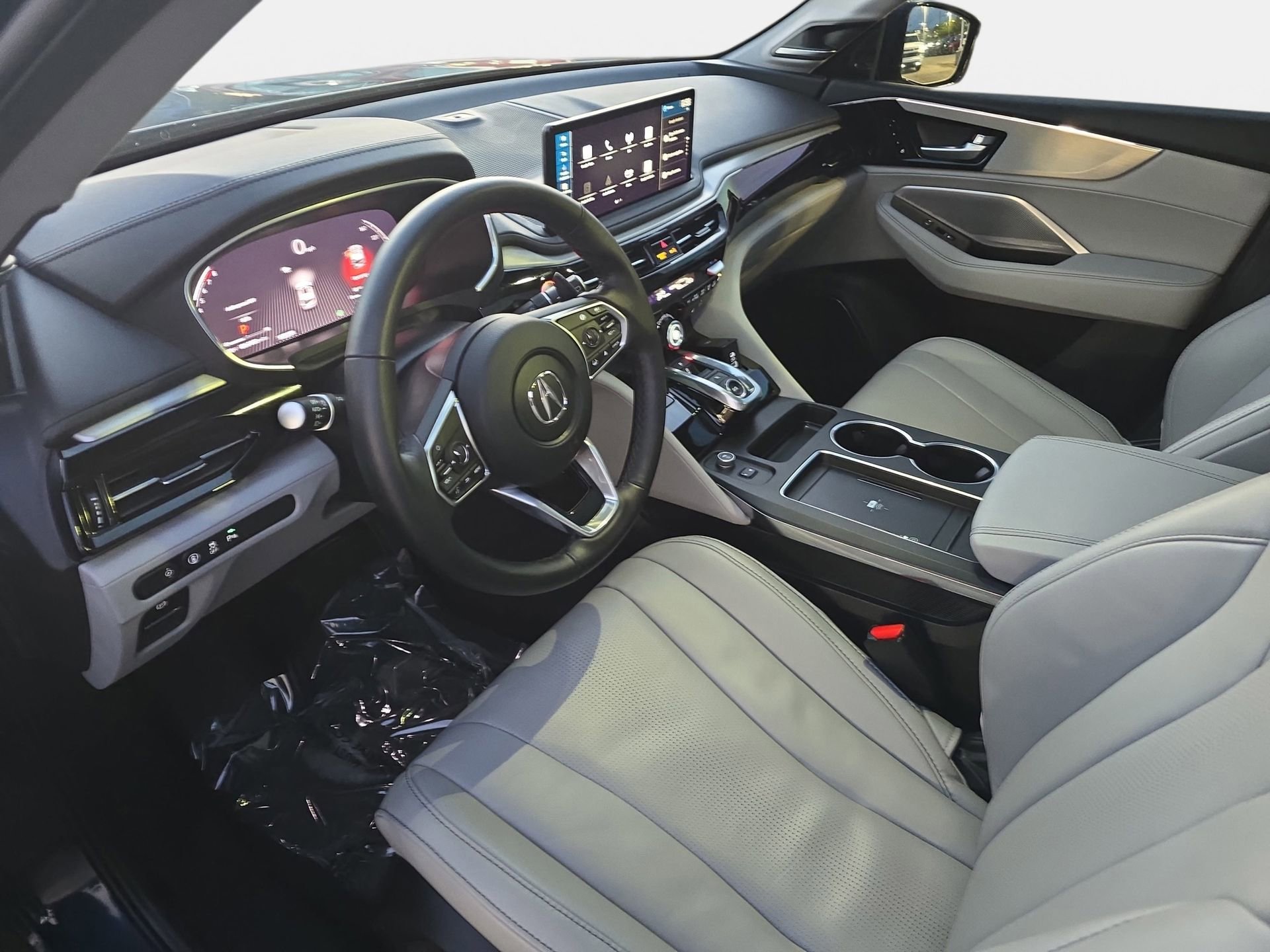 Used 2026 Acura MDX SH-AWD w/ Technology Package image 16