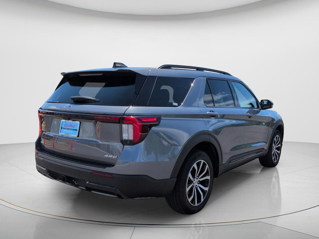 Used 2025 Ford Explorer ST-Line AWD/4WD image 5