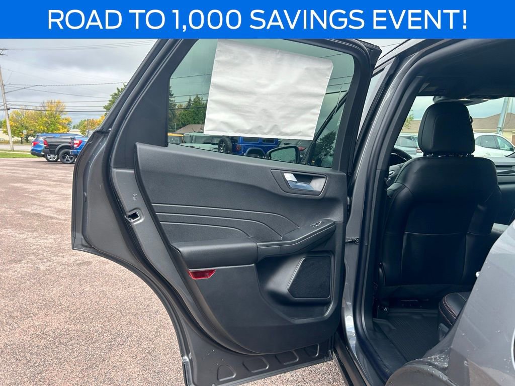 New 2025 Ford Escape ST-Line Elite w/ Class II Trailer Tow Package image 18