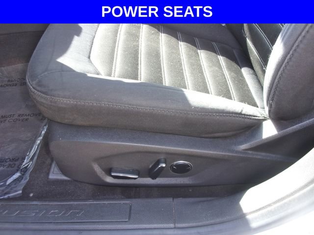 Used 2013 Ford Fusion SE image 3