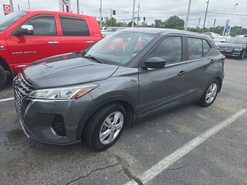 Used 2022 Nissan Kicks S