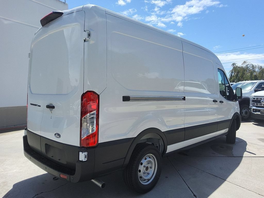 New 2026 Ford Transit 250 148 Medium Roof w/ Load Area Protection Package RWD image 18