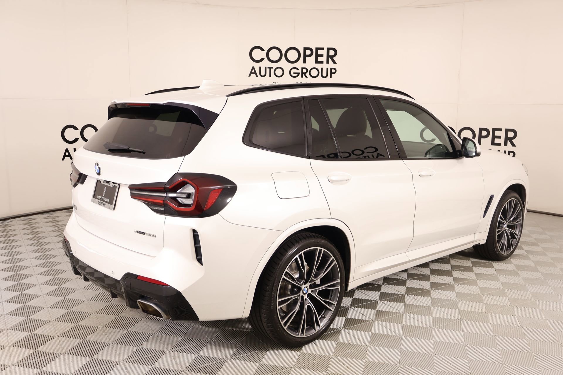 Used 2022 BMW X3 xDrive30i w/ M Sport Package AWD/4WD image 22