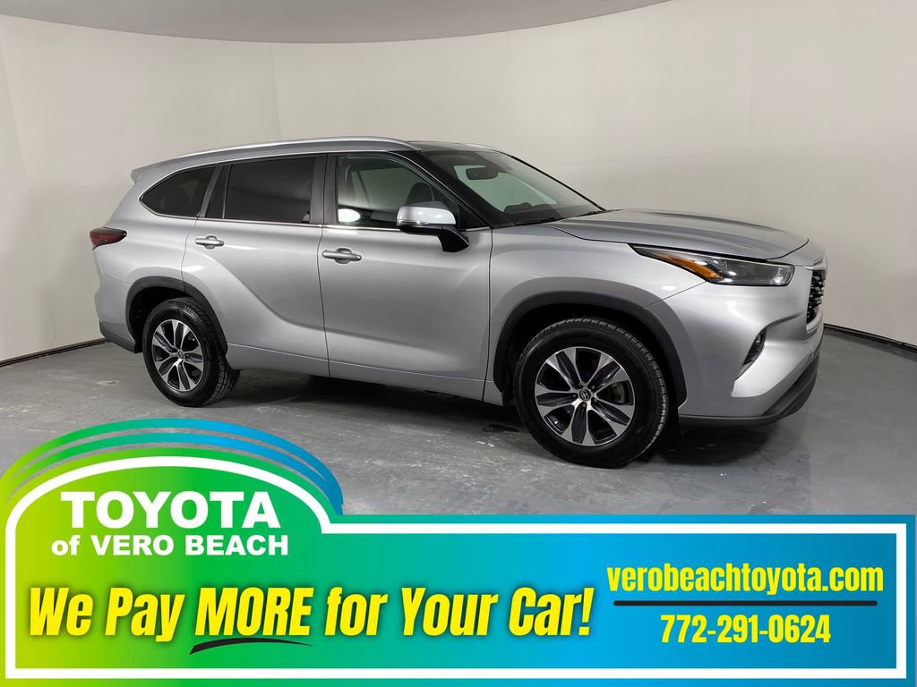 Used 2024 Toyota Highlander XLE 360° Tour