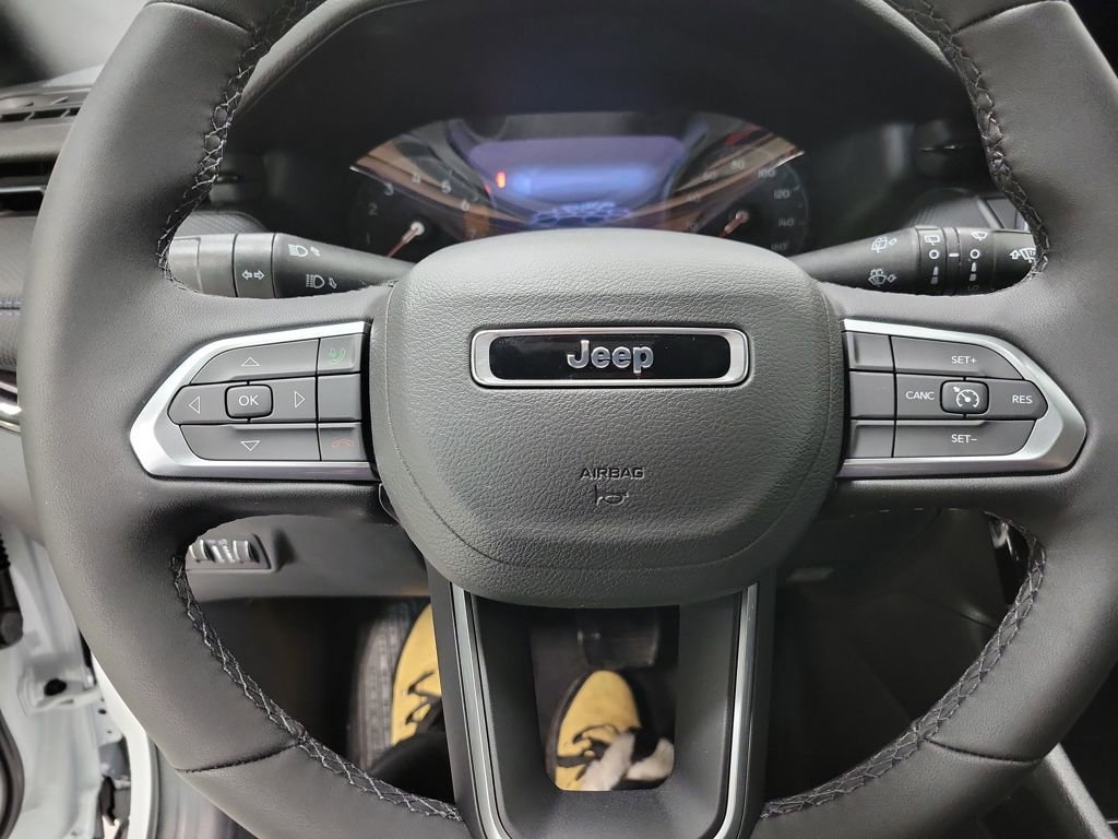 New 2026 Jeep Compass Latitude image 15