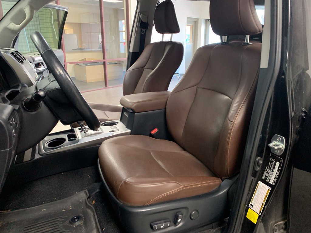 Used 2023 Toyota 4Runner Limited RWD image 7