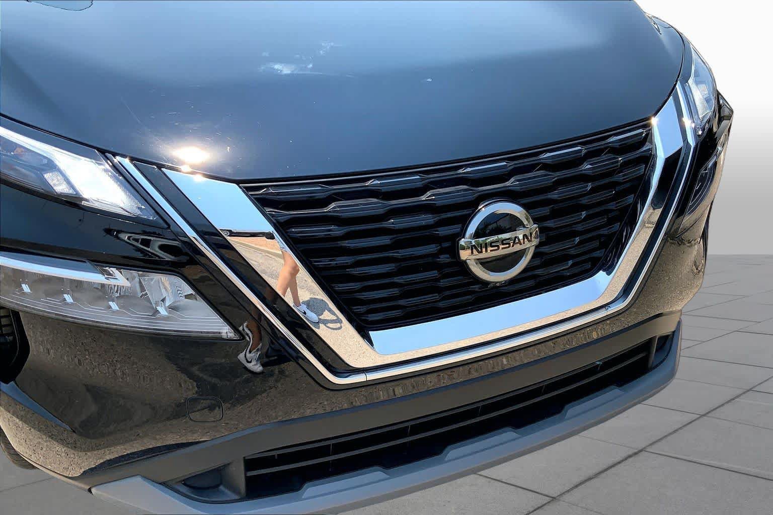 Used 2021 Nissan Rogue SV AWD/4WD image 29