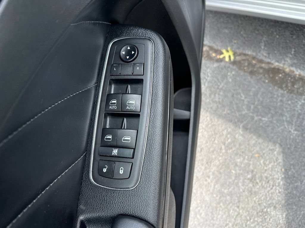 Used 2021 Dodge Charger SXT w/ Plus Group AWD/4WD image 21