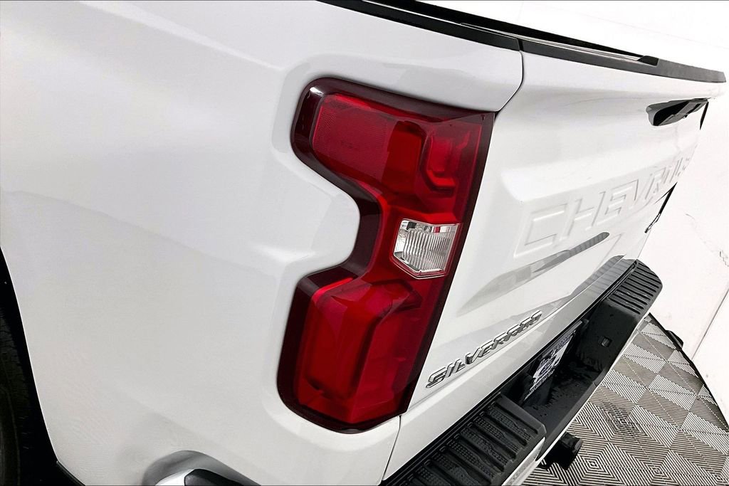 Used 2021 Chevrolet Silverado 1500 Custom image 28