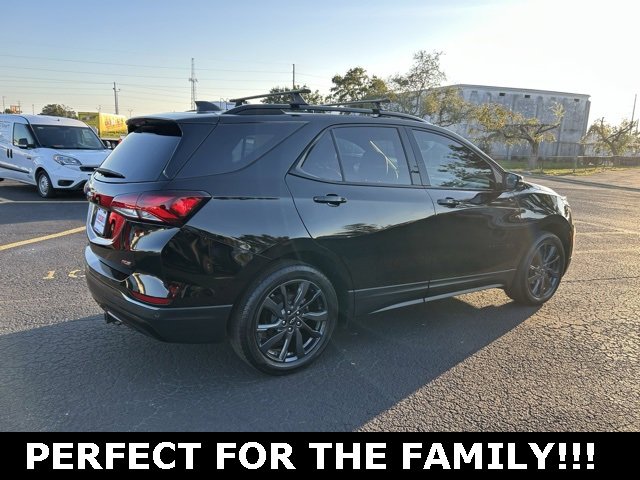 Used 2023 Chevrolet Equinox RS w/ RS Leather Package image 6