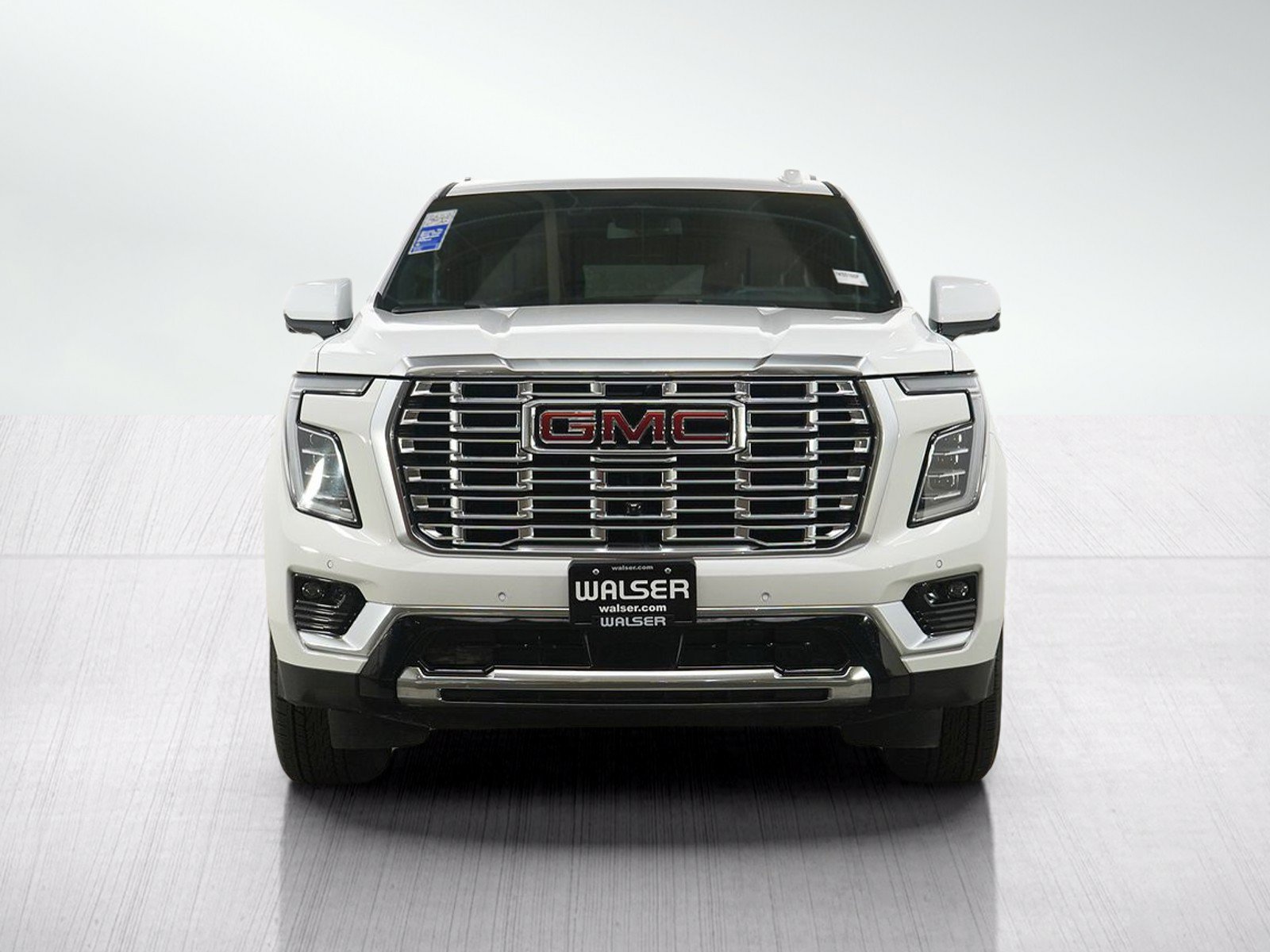 Used 2025 GMC Yukon XL Denali AWD/4WD image 9