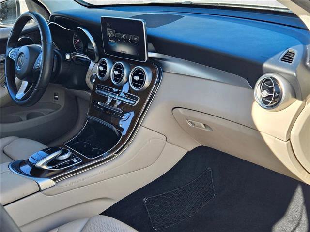 Used 2018 Mercedes-Benz GLC 300 image 18