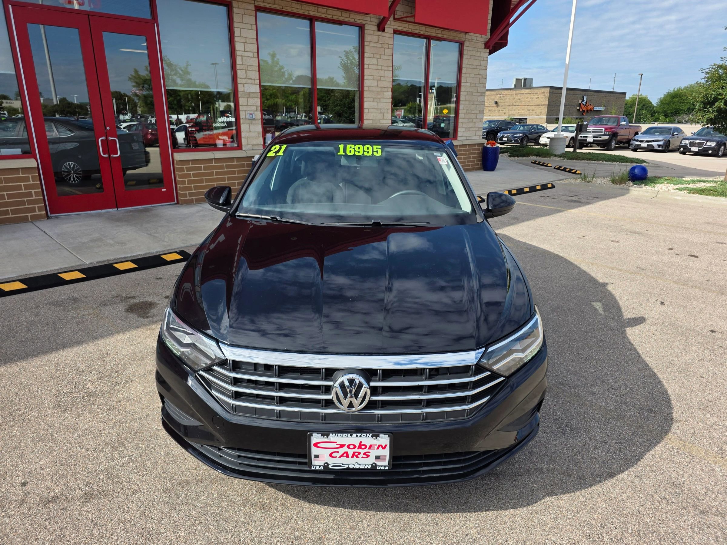 Used 2021 Volkswagen Jetta S image 2
