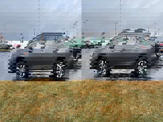 Used 2021 Subaru Outback image 6