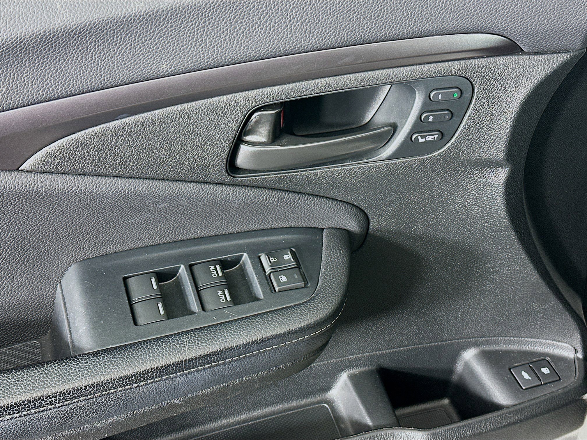 Used 2023 Honda Passport EX-L image 15