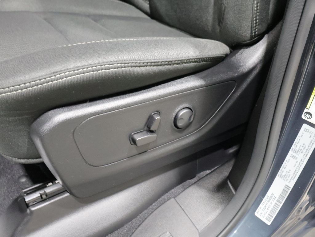 Certified 2025 RAM 1500 Big Horn AWD/4WD image 12