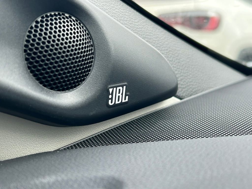 Used 2024 Toyota Prius Prime Premium w/ Advanced Technology Package image 34