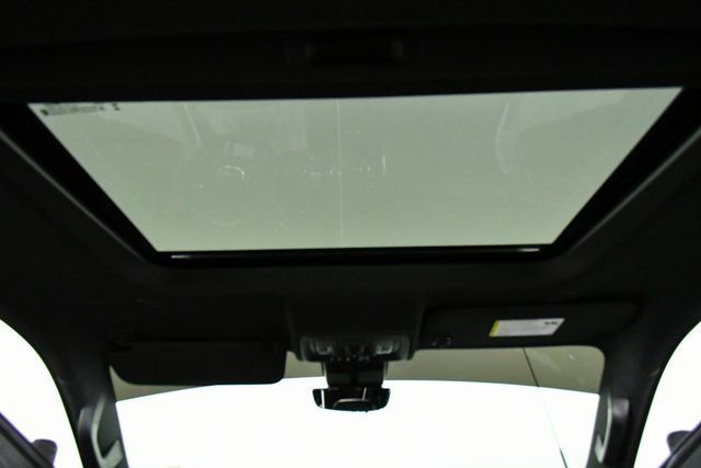 Used 2025 GMC Sierra 2500 AT4 w/ AT4 Premium Plus Package image 23