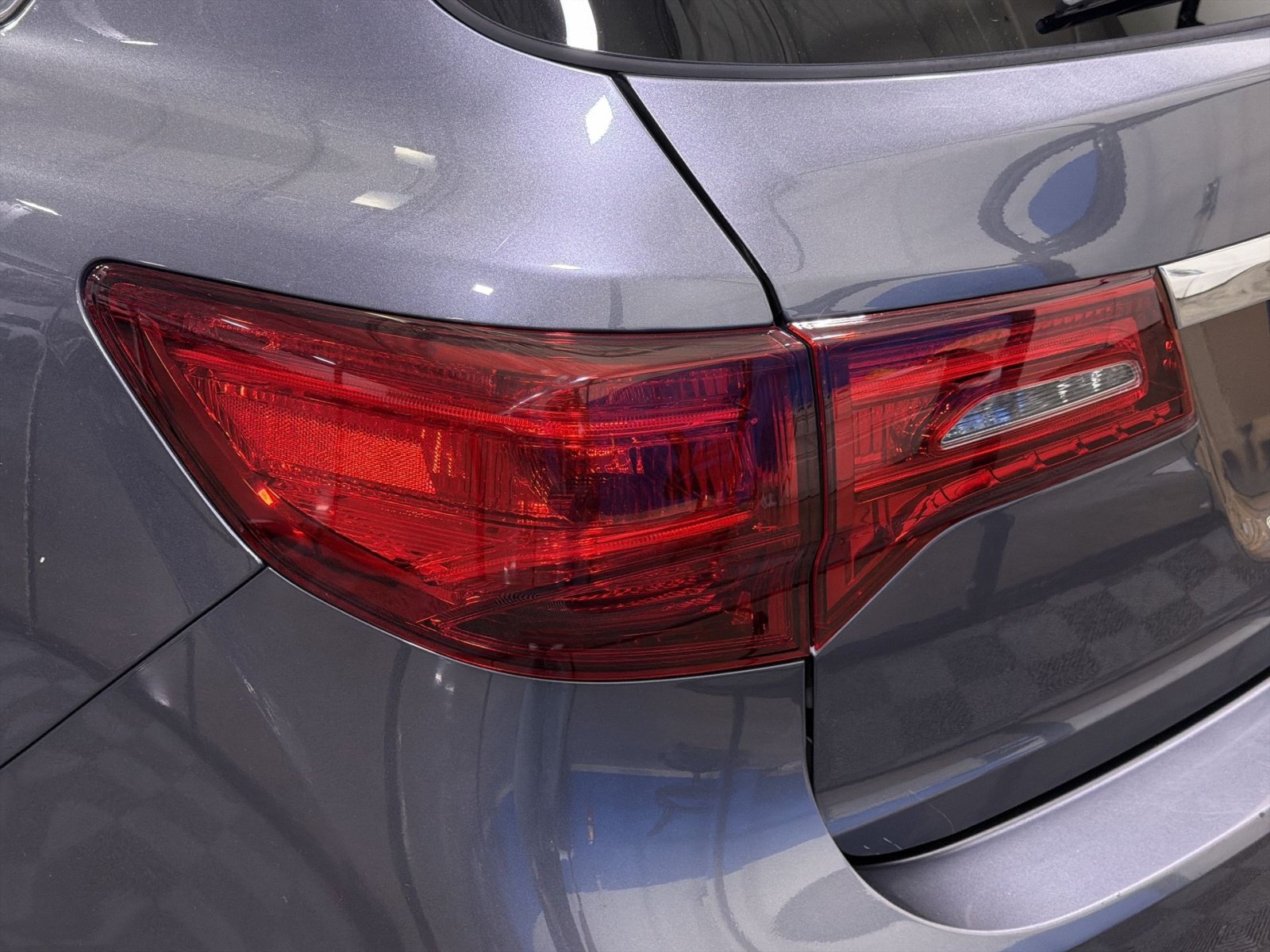 Used 2019 Acura MDX SH-AWD image 17