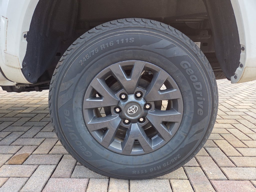 Certified 2023 Toyota Tacoma SR5 RWD image 19