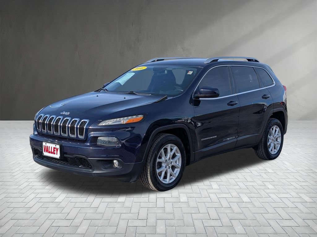 Used 2016 Jeep Cherokee Latitude w/ Cold Weather Group image 2