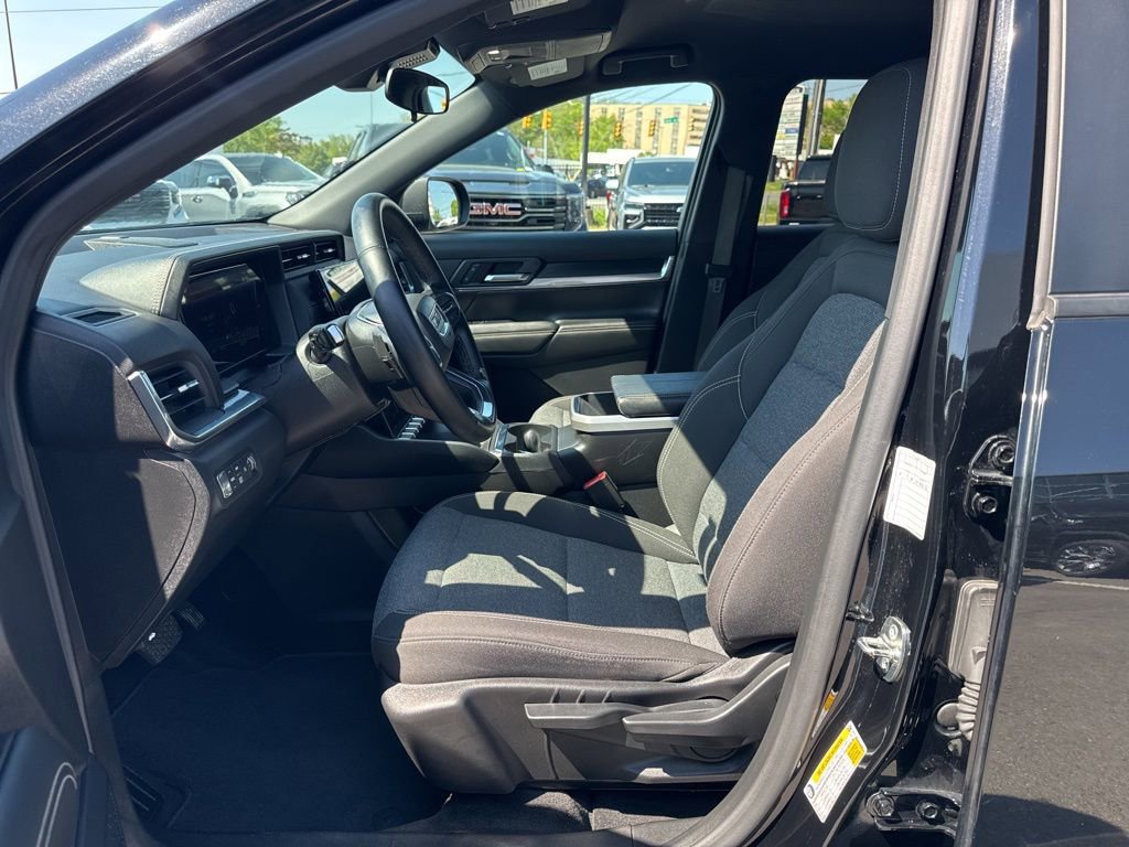 Used 2025 GMC Terrain Elevation AWD/4WD image 15