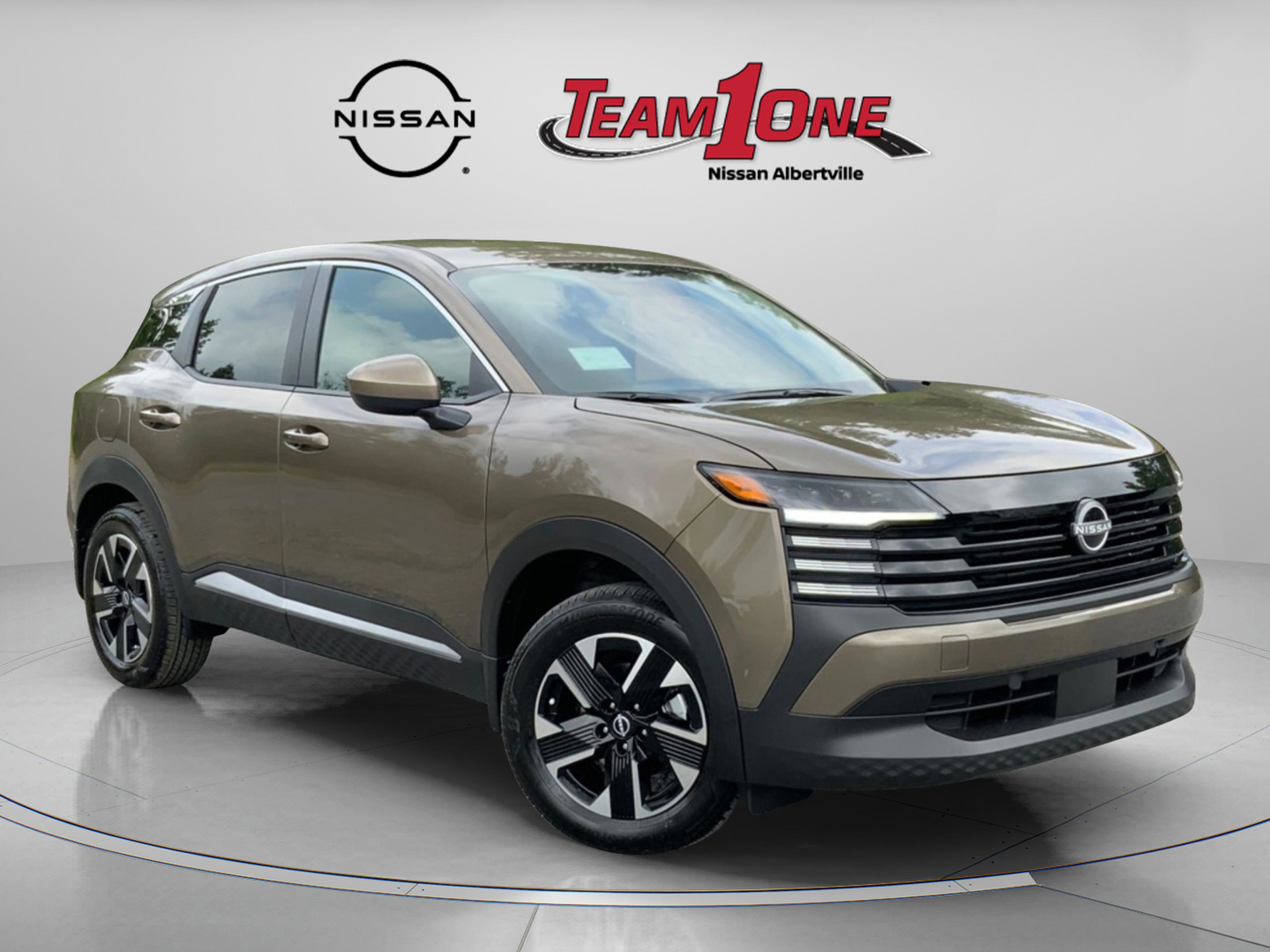 New 2025 Nissan Kicks SV