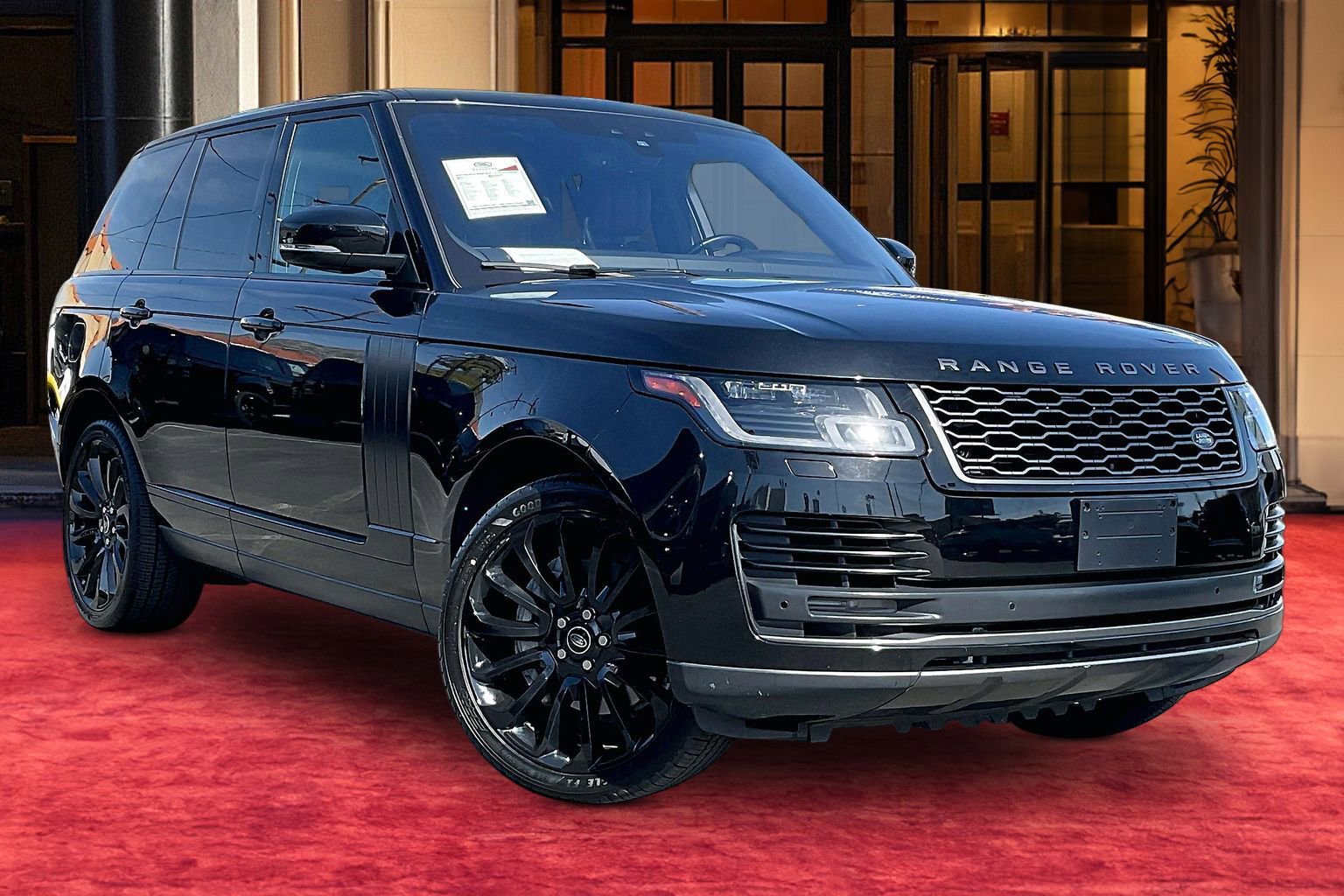 Used 2018 Land Rover Range Rover V6 Supercharged SWB image 2