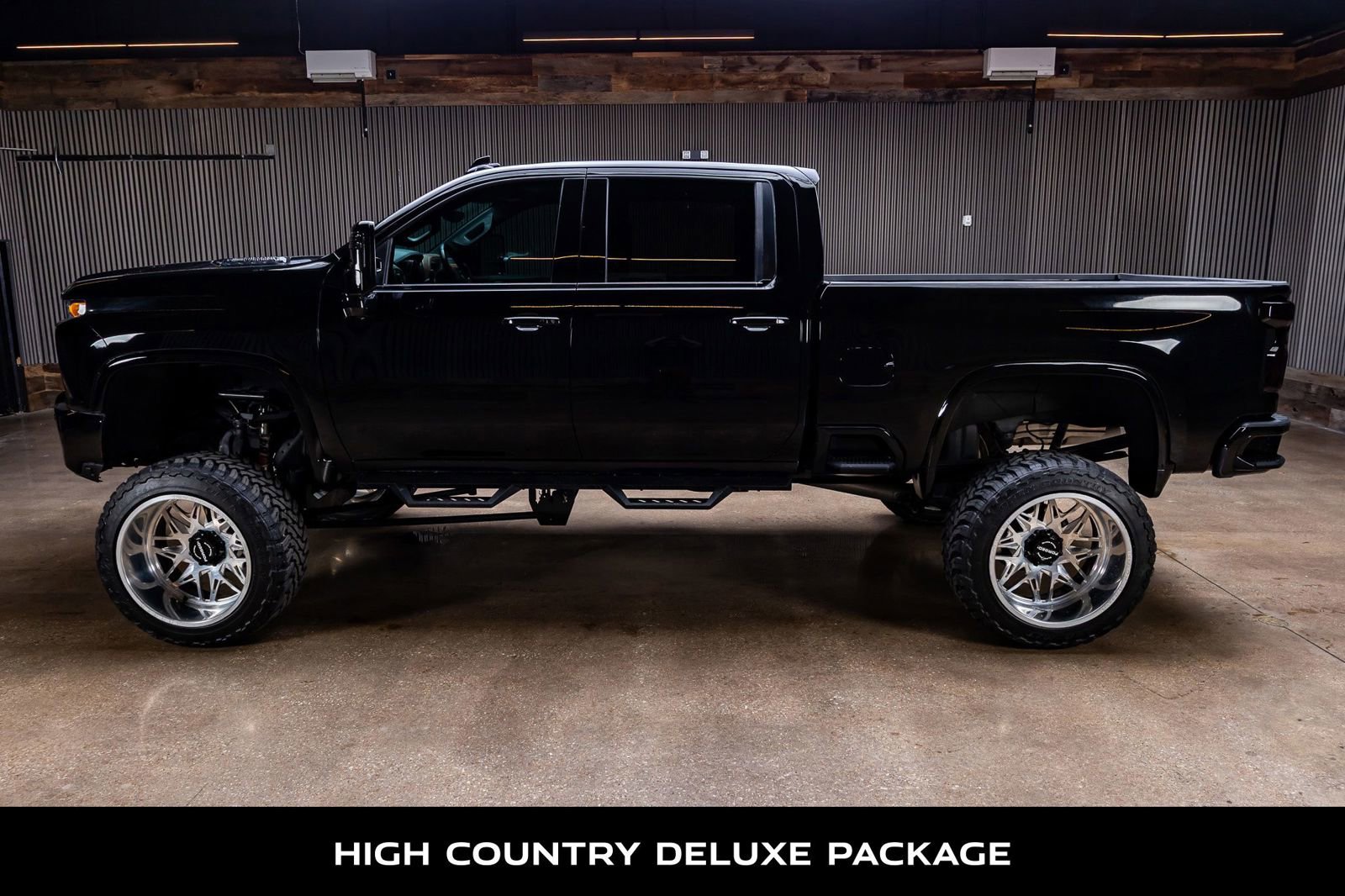 Used 2021 Chevrolet Silverado 2500 High Country w/ Z71 Off-Road Package AWD/4WD image 5