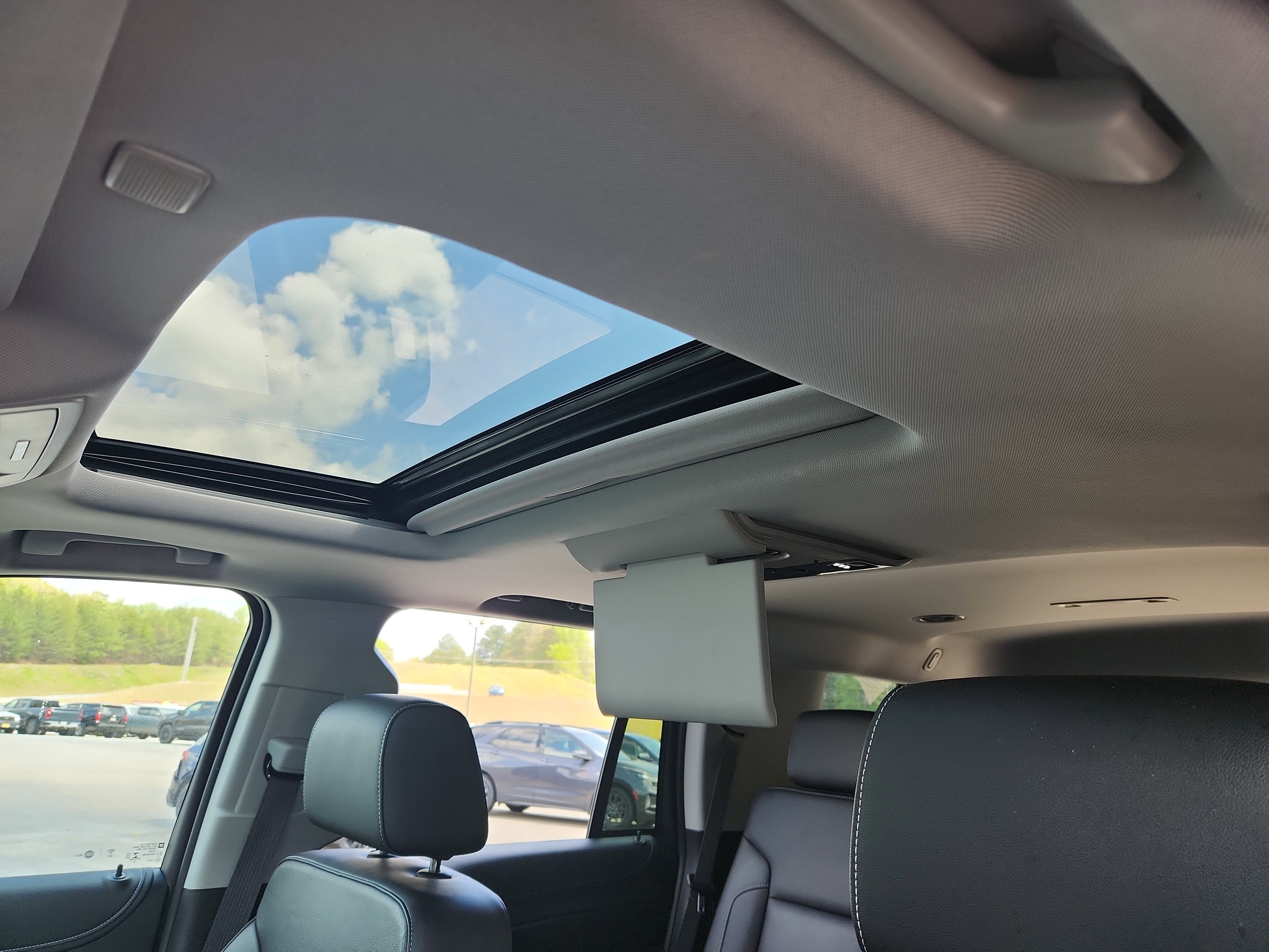Used 2019 Chevrolet Tahoe Premier AWD/4WD image 37