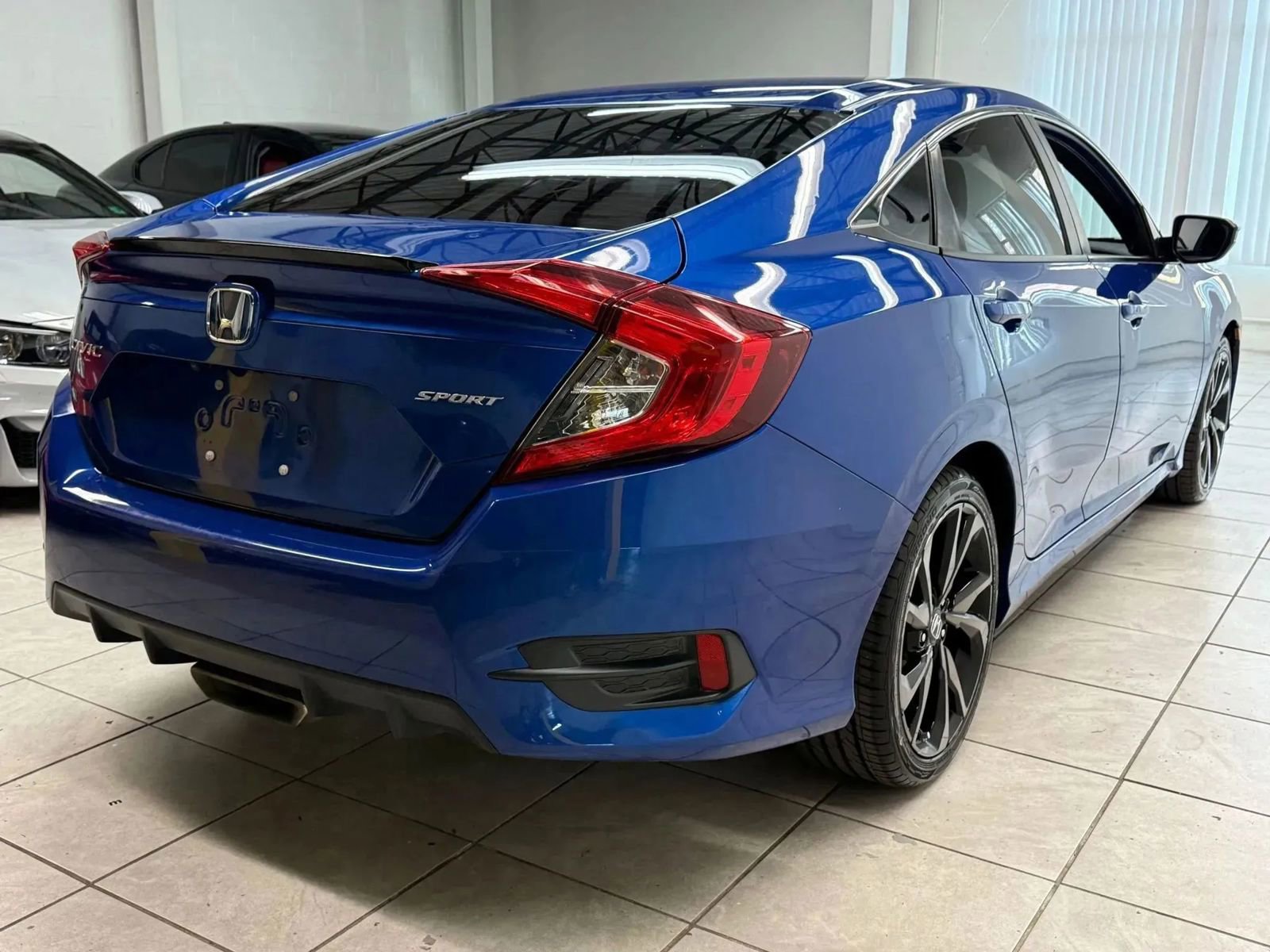 Used 2019 Honda Civic Sport image 9