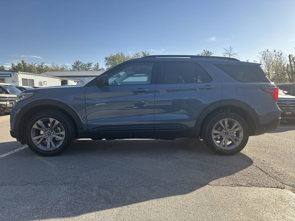 New 2026 Ford Explorer Active image 9