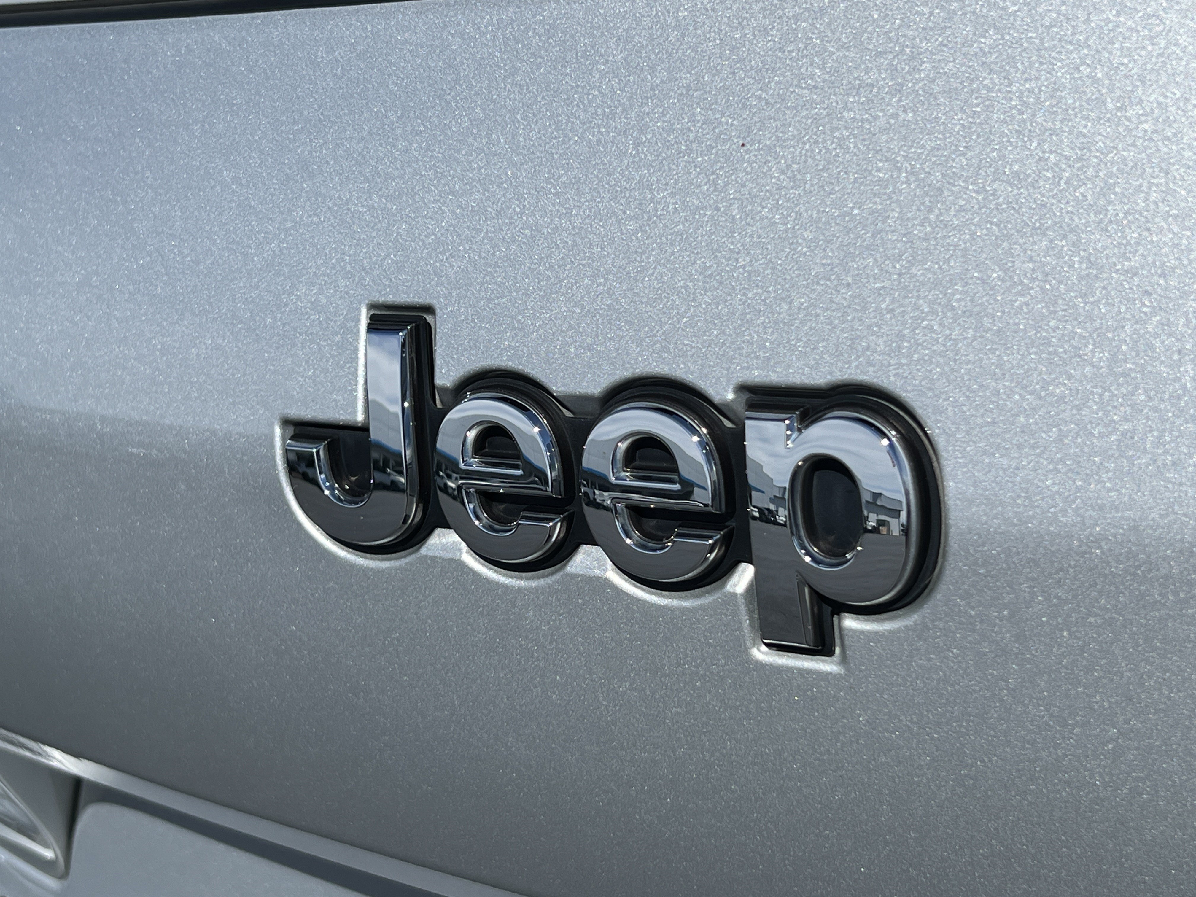 Used 2021 Jeep Grand Cherokee L Limited AWD/4WD image 8