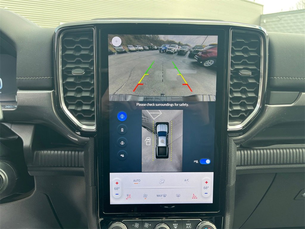 Used 2024 Ford Ranger Lariat w/ Trailer Tow Package image 18