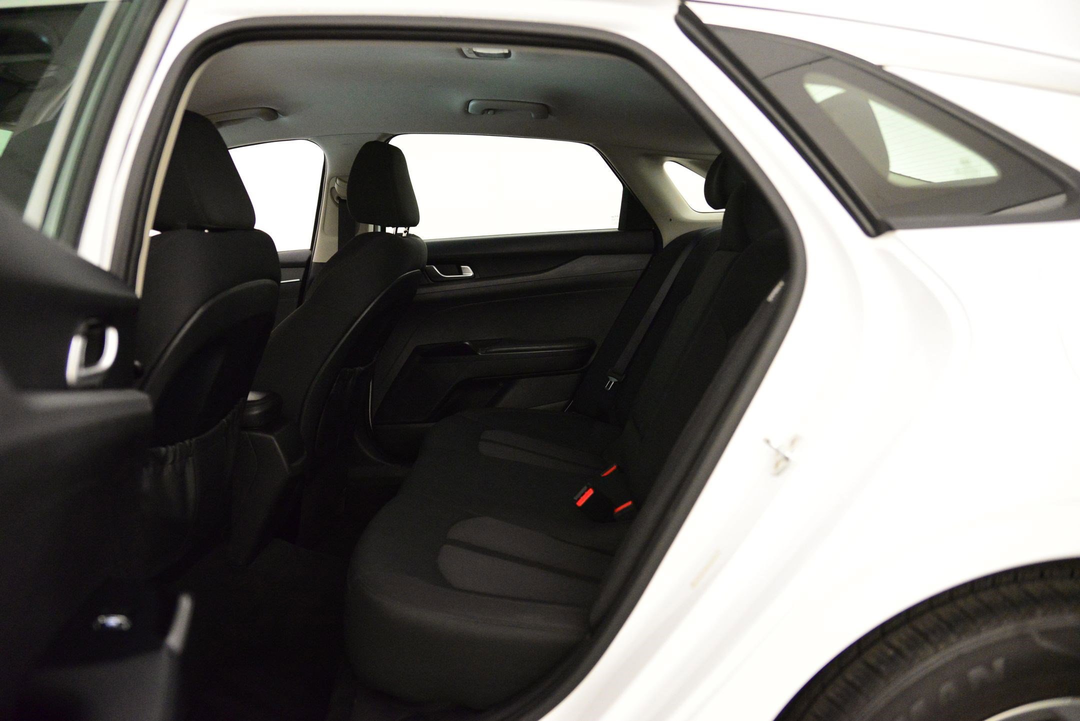 Used 2021 Kia K5 LXS image 11