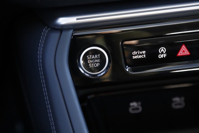 New 2025 Audi Q5 Premium image 24