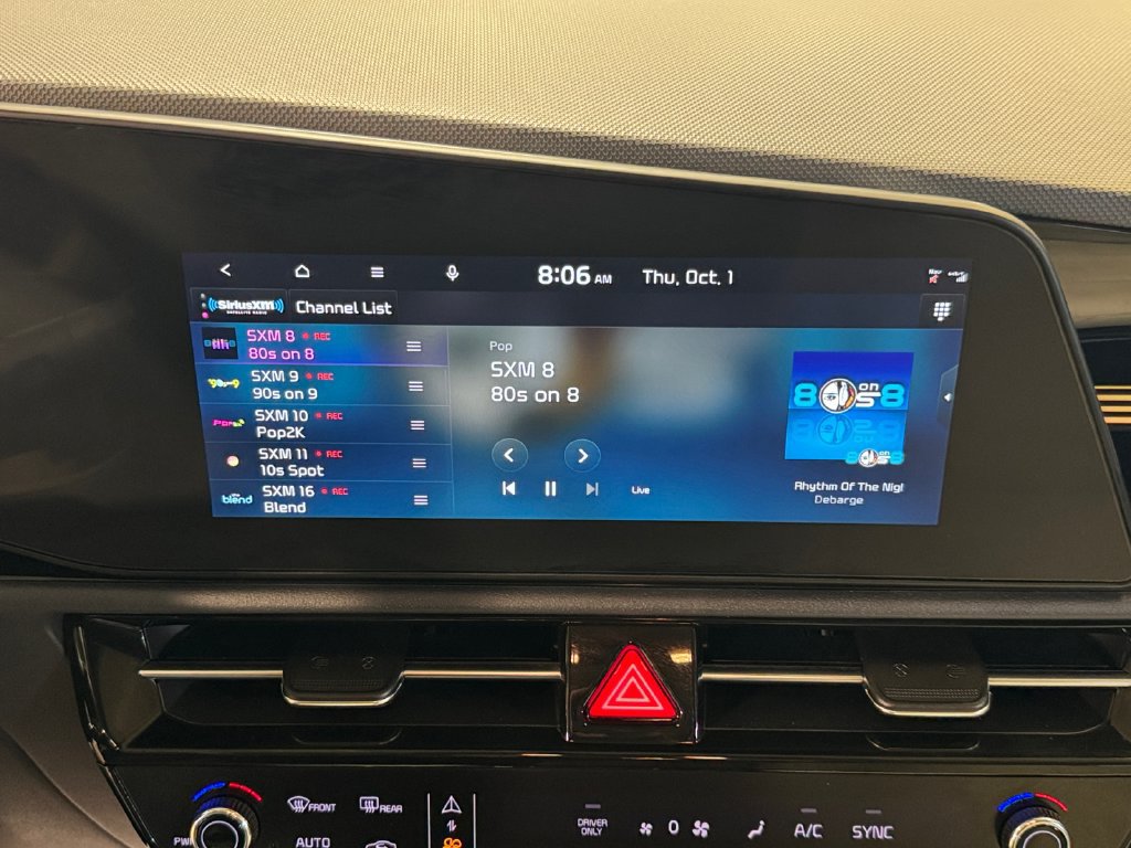 Used 2024 Kia Niro EX FWD image 17