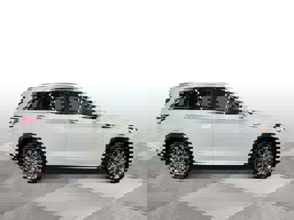 Used 2023 INFINITI QX50 Luxe image 9