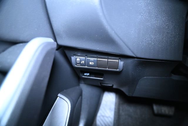 Used 2023 Toyota Corolla Cross XLE w/ Convenience Package image 40