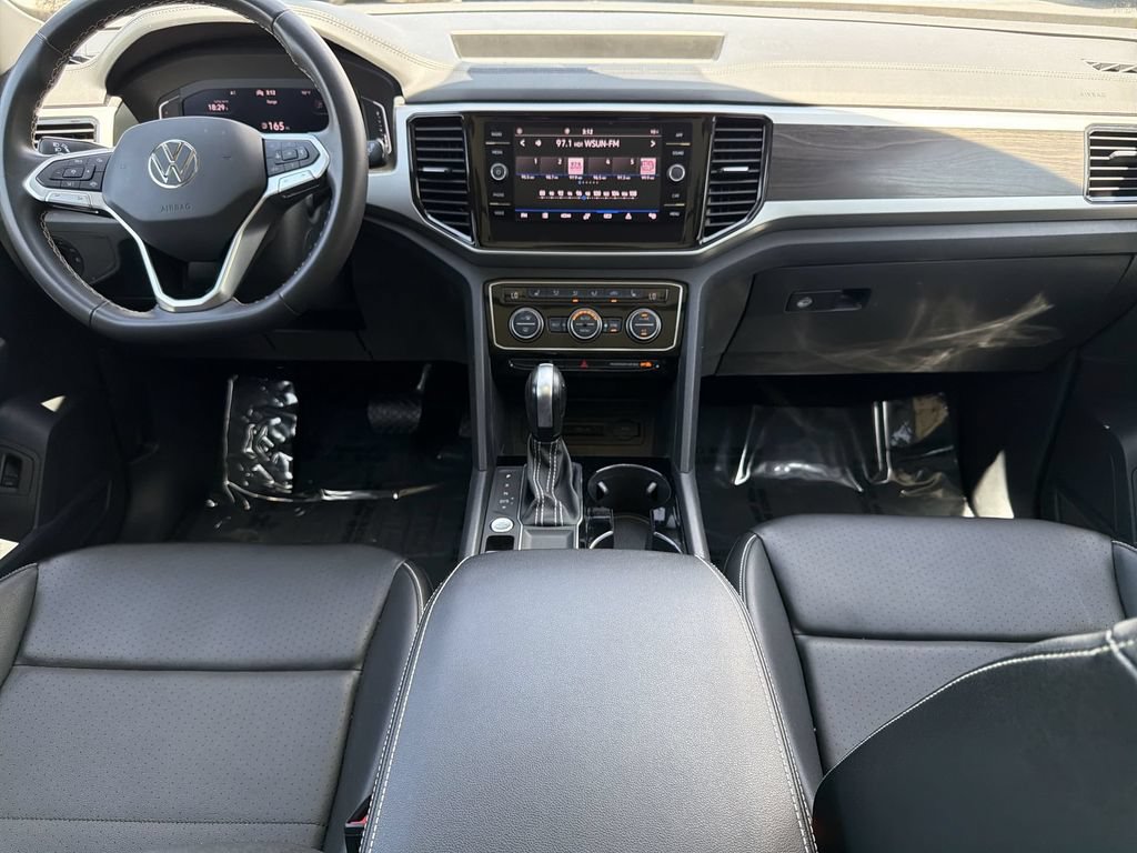 Used 2023 Volkswagen Atlas SE w/ Panoramic Sunroof Package FWD image 14