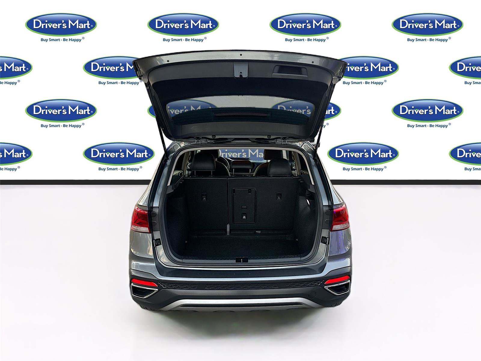 Used 2024 Volkswagen Taos SE image 27