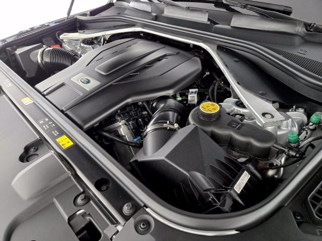 Certified 2023 Land Rover Range Rover SE AWD/4WD image 19