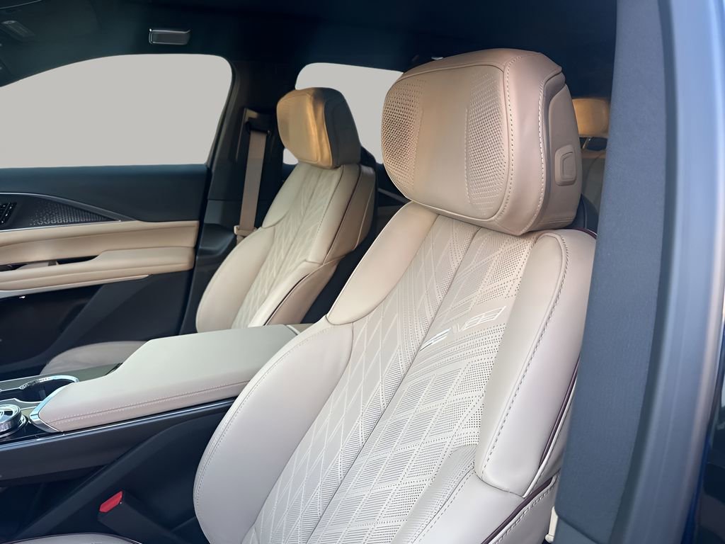 New 2026 Cadillac Lyriq V w/ Exterior Carbon Fiber Package image 27