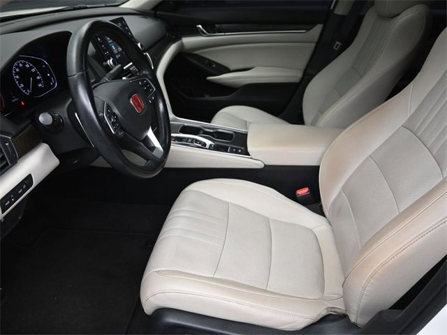 Used 2020 Honda Accord Touring image 17