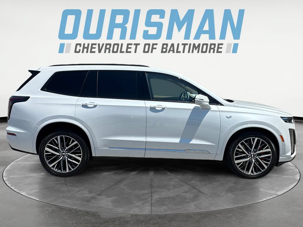 Used 2025 Cadillac XT6 Sport w/ Platinum Package AWD/4WD image 7
