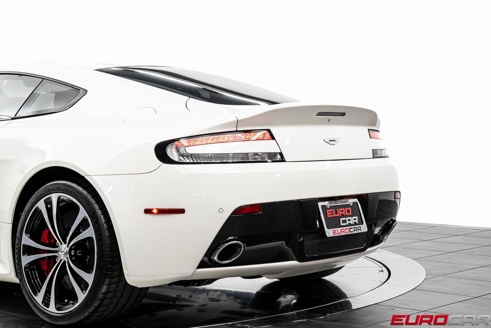 Used 2017 Aston Martin V12 Vantage S image 18